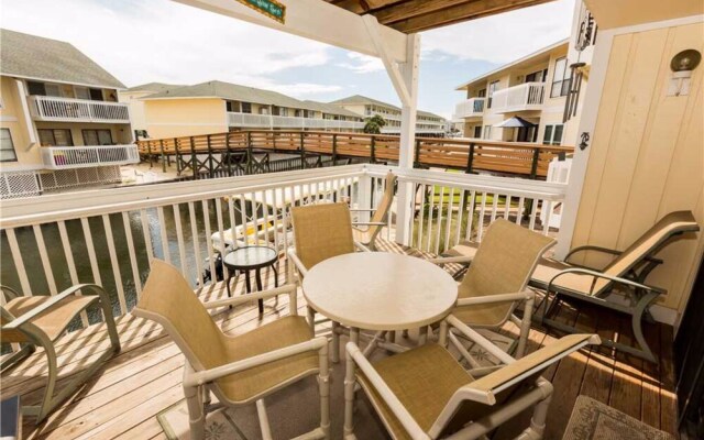 Sandpiper Cove Canal by Holiday Isle