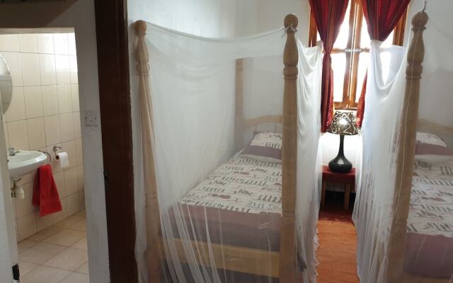 Alison & Dave's Guesthouse