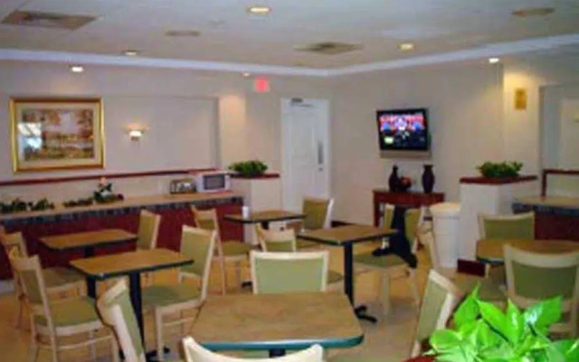 Magnuson Hotel Hattiesburg