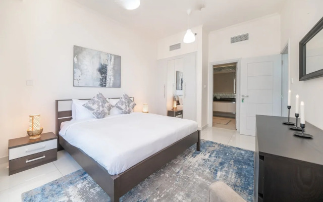 Exquisite 1BR Haven Partial Sea View