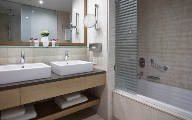 Amathus Elite Suites(Ixia)