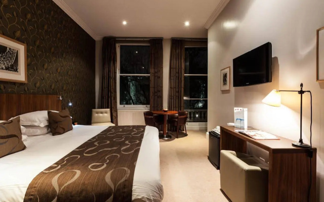 54 Queens Gate Hotel