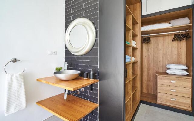 SUITE DEL MAR Luxury apartment with jacuzzi