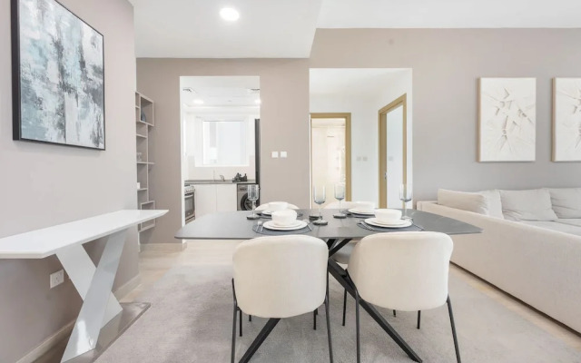 Sophisticated 1 Bedroom Apartment in Bloom Tower B