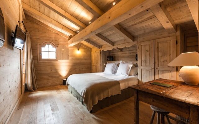 Le Cerf Amoureux Hotel