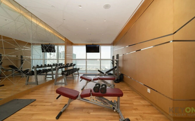 KOHH – 1BR in Carson Tower