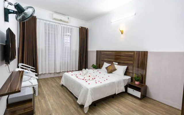 Phú Quý Hotel