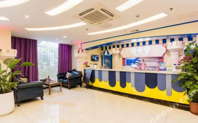 Aishabao Apartment Hotel