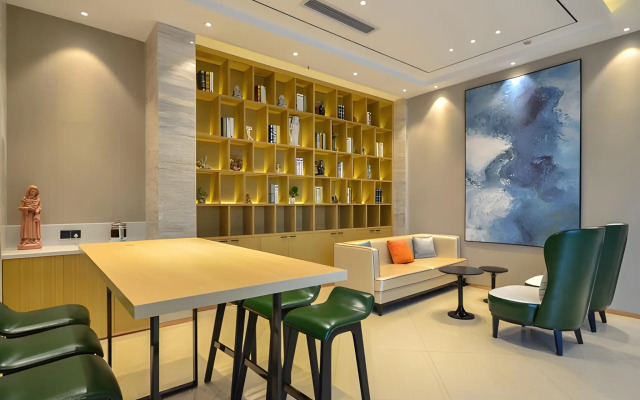 City Comfort Inn Wuhan Caidian Square