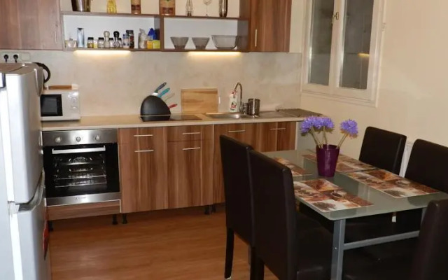 Harmonie - near to the Basilica