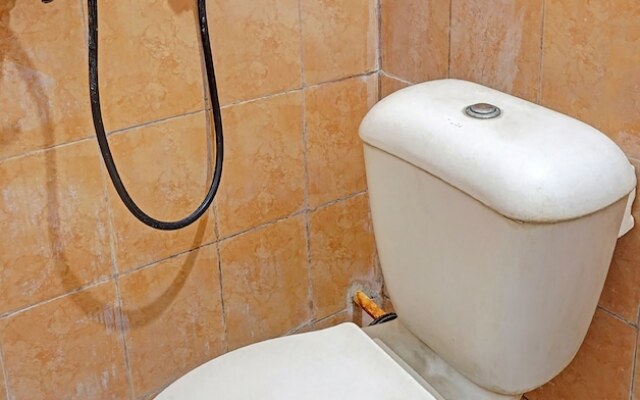 OYO Life 91896 Kost Bu Dewi Syariah