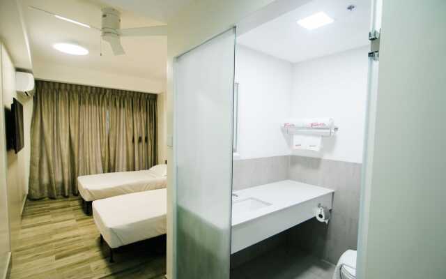 Travelite Express Hotel