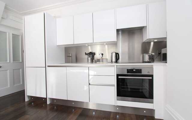 2 Kings Road Executive Studio Apartment