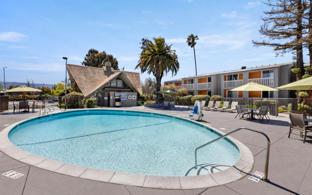 Good Nite Inn - Redwood City