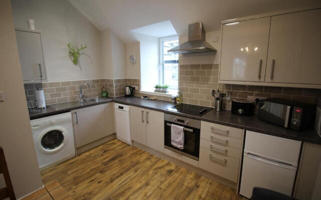 Douglas House Apartments
