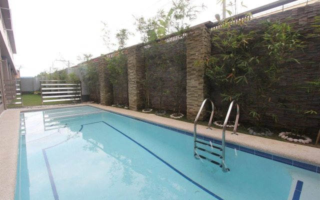 RedDoorz @ Grand Apartelle Hernan Cortes Cebu