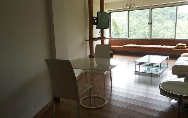 The Green Golf Residence Condominium