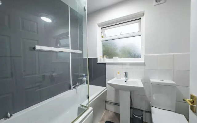 Southend Retreat King Suite