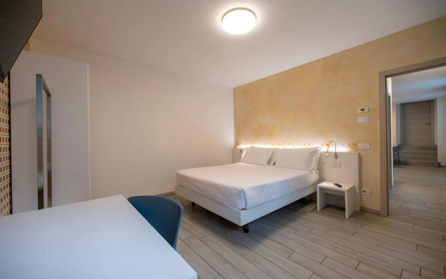 YUGOGO GRAZIOLI 27 Trento Centro