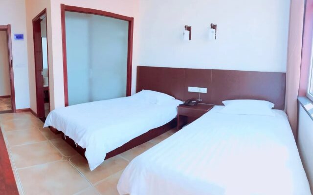 Ripple Hotel (Jiaonan Zhushan Road, Qingdao West Station)