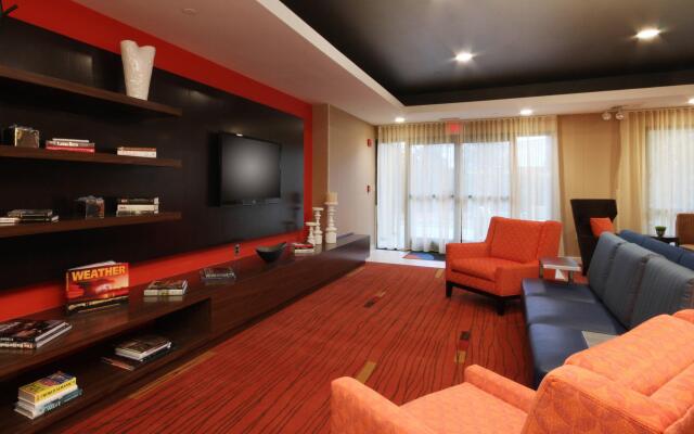 Courtyard Flint by Marriott