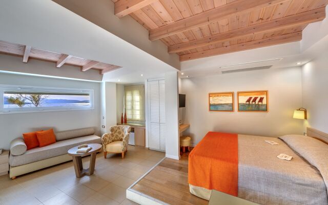 Nissaki Beach Hotel