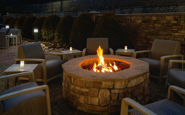 Courtyard Boone