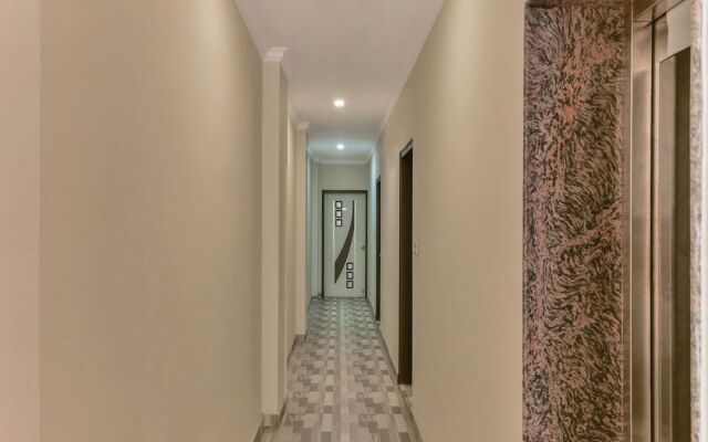 Oyo 23424 Hotel Clink