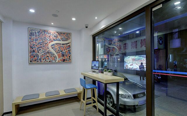 Hanting Hotel Shanghai Xujiahui Center