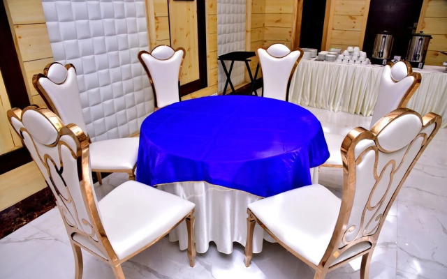 Hotel Arsh Palace