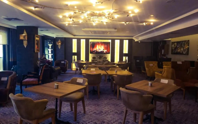 Rua World Hotel