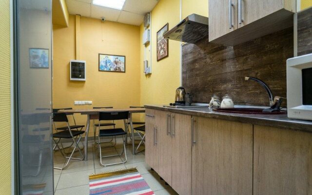 Honey Hostel