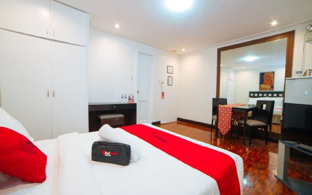 RedDoorz Premium near Greenbelt Makati