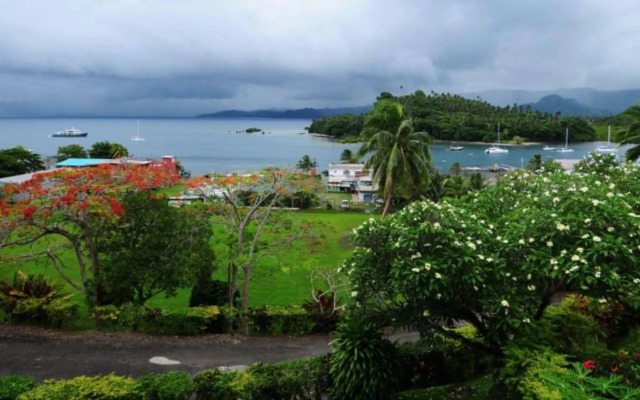 Savusavu Hot Springs Hotel