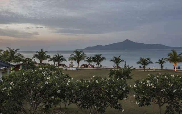 Sari Pacifica Resort & Spa Sibu Island