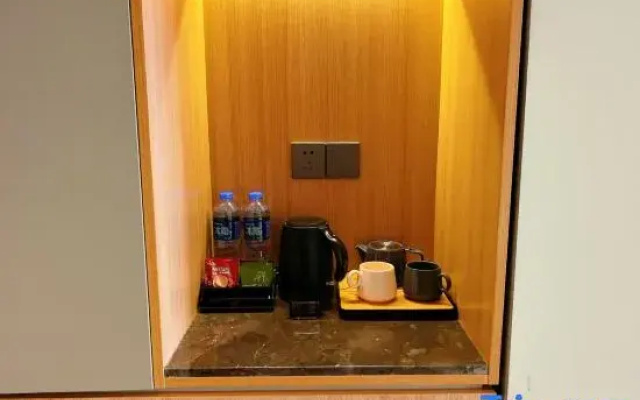 Homeinn Selected Hotel (Harbin Railway West Station Wanda Plaza Arc de Triomphe)