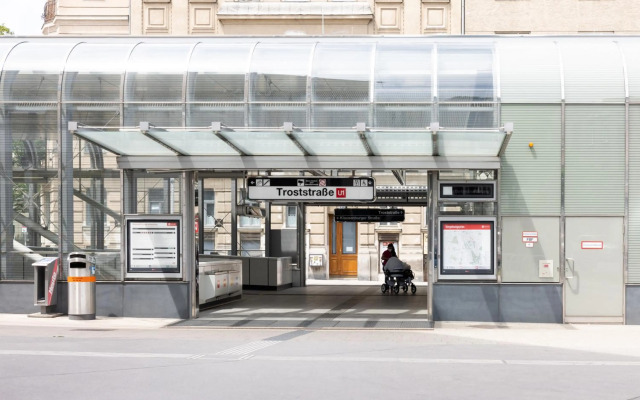 Yeshello Elegant Apartment near Central Vienna