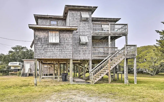 Hatteras-style Salvo Home - Walk to Shore!