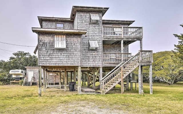 Hatteras-style Salvo Home - Walk to Shore!