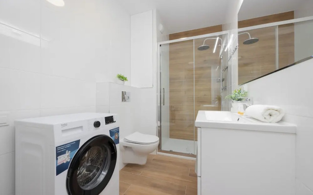 Workspace With Parking by Renters