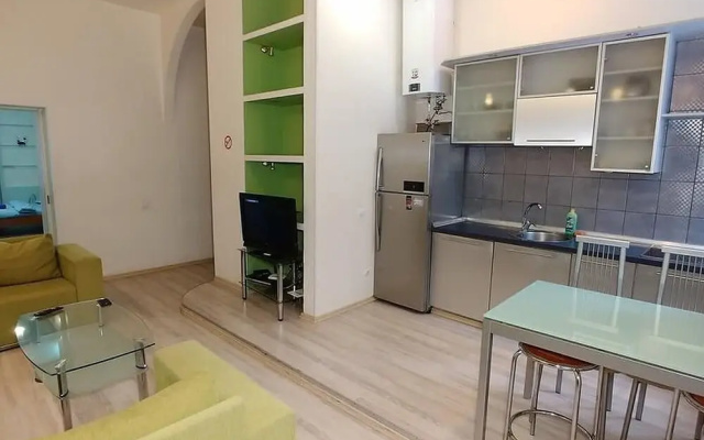 Two Bedrooms 13 Baseina Str Centre Near Guliver