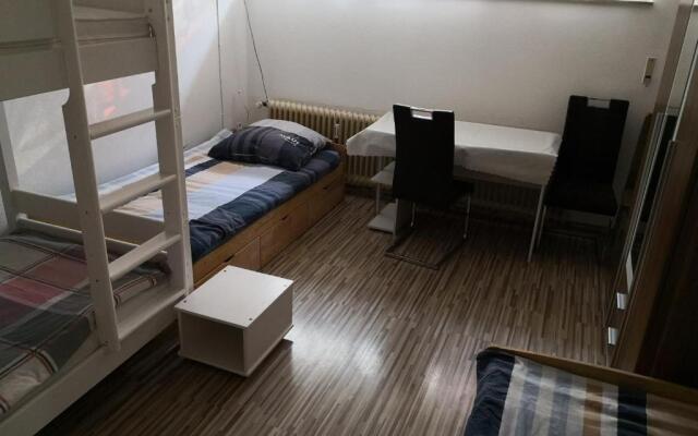 3 Monteurzimmer als Wohngemeinschaft zur Selbstversorgung