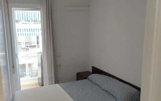 Luxury Apartment Accommodation, next to beach & train station Calella