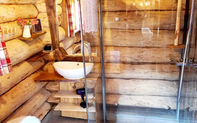 Nice Chalet in Klagenfurt With hot tub