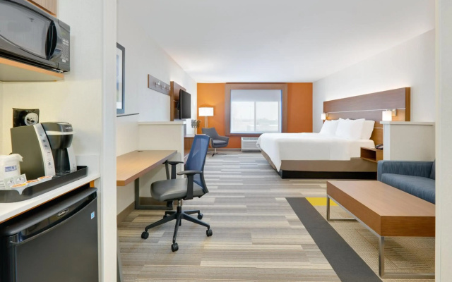 Holiday Inn Express Mitchell by IHG