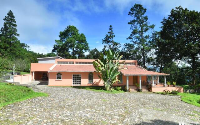 Uyuca Vista Family Villa