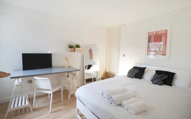 Wimbledon South by Allo Housing