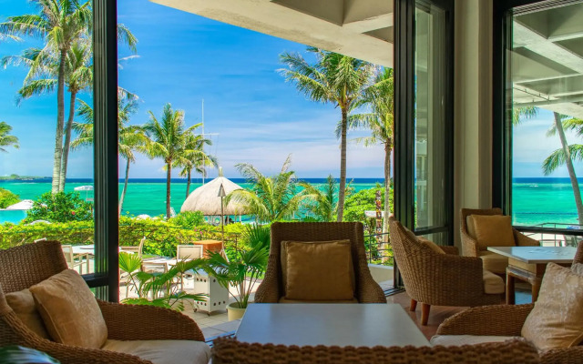 The Moon Beach Museum Resort