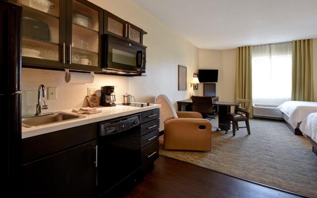 Candlewood Suites St. Clairsville by IHG