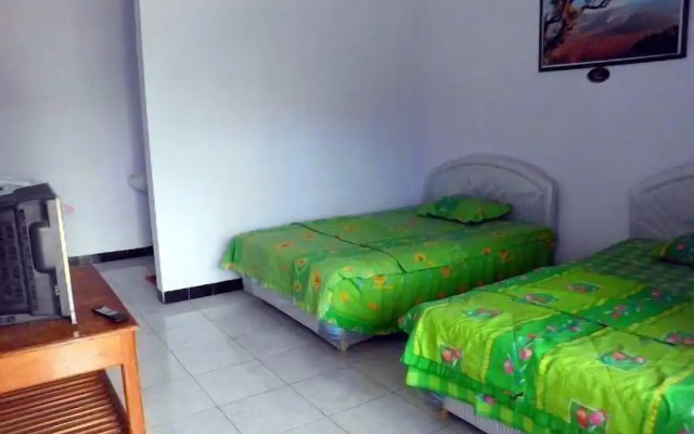 Nadia Hotel